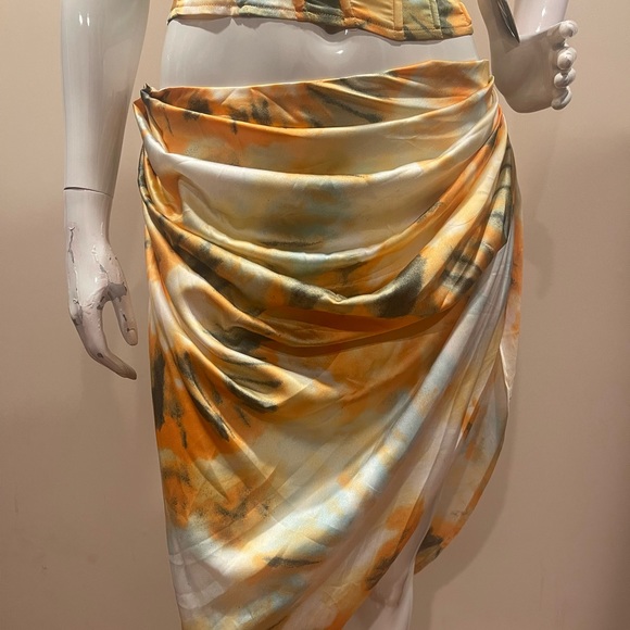 PRETTY LITTLE THING NEW SET! - Picture 7 of 7